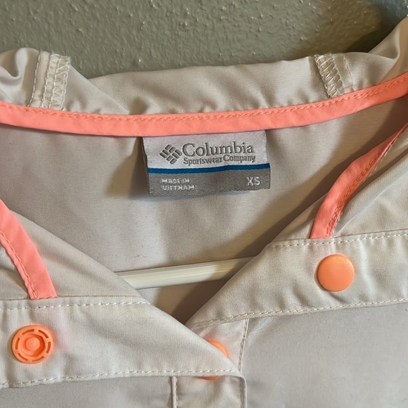 Columbia pull over - Picture 2 of 9